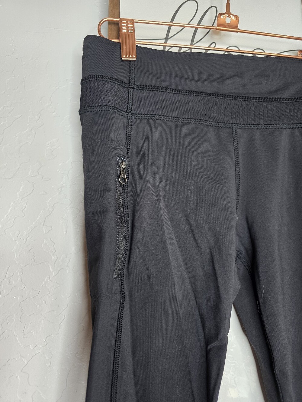Lululemon Black Mesh Inspire Tight II Size 6 - Picture 4 of 13